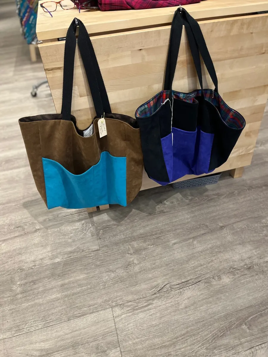 Two pieced tote bags in brown, teal and navy