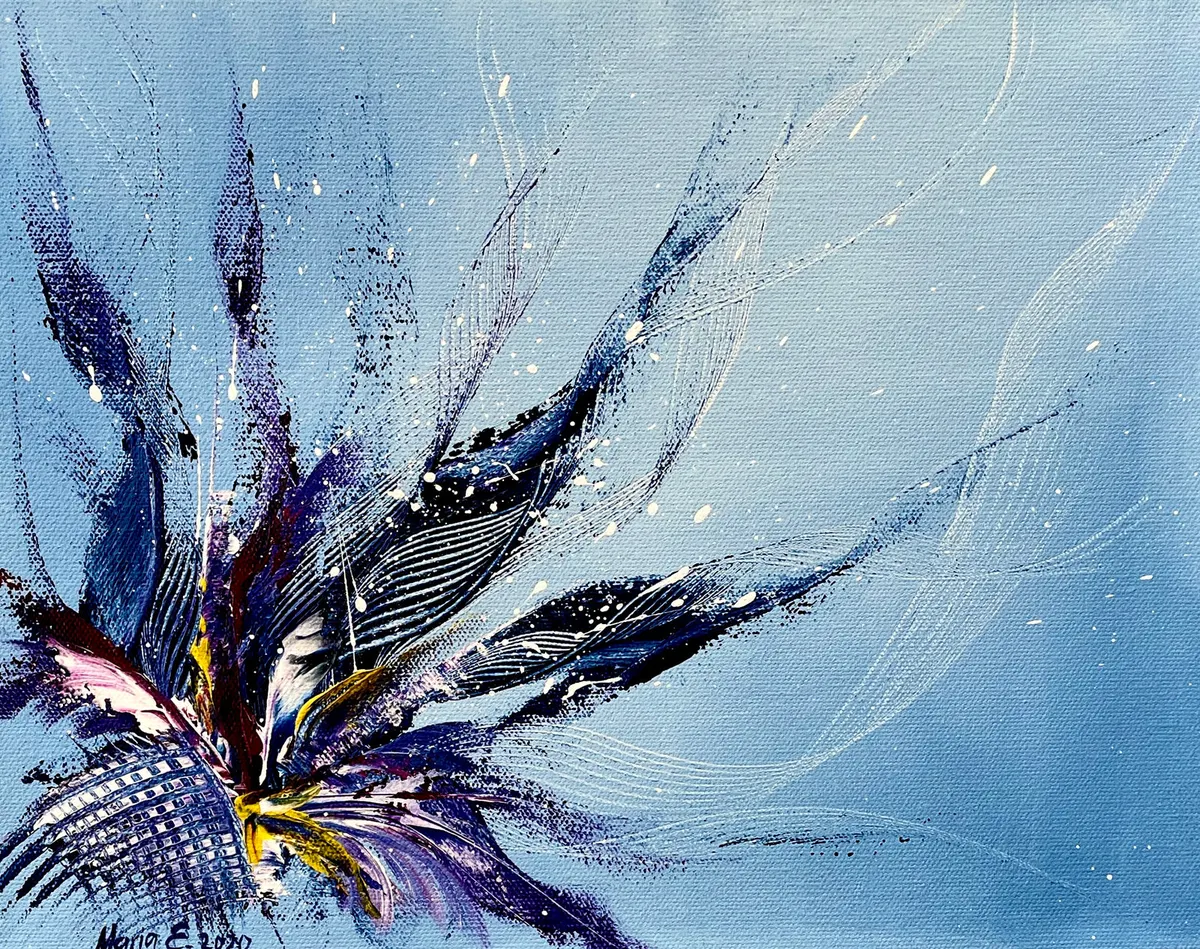 Abstract flower form in blue, purple and white